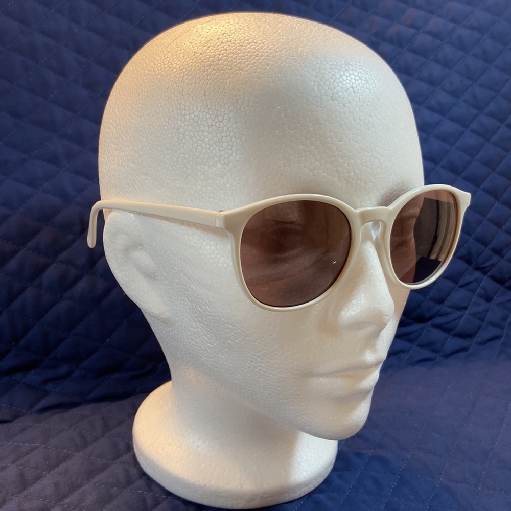 Sunglasses White Round Frame w/Amber Lens NWOT